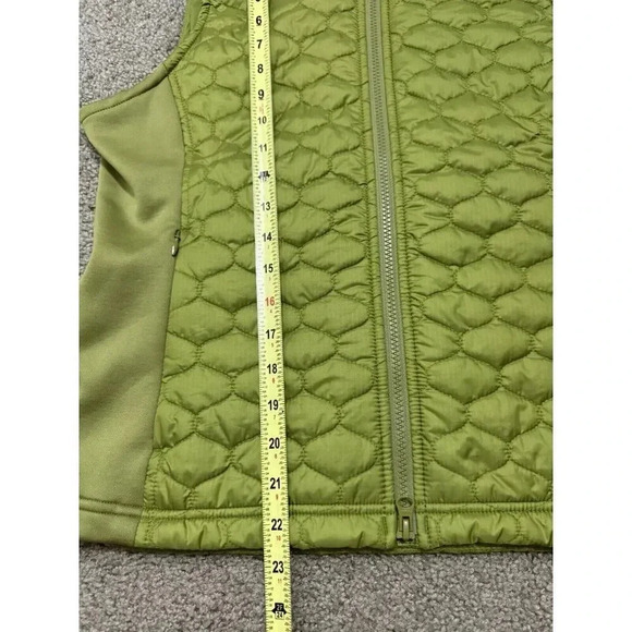 L.L. BEAN Quilted Mint Green Vest MEDIUM Fall Casual Fall Winter Outdoor Light - Picture 7 of 7